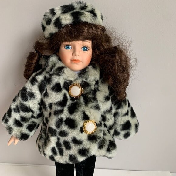 Dan Dee Soft Expressions Porcelain Doll Gray Cheetah Jacket - Picture 2 of 5